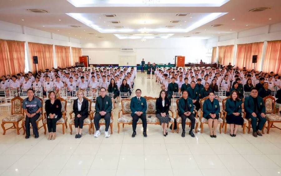 ข่าวกิจกรรม พิธีมอบประกาศนียบัตรแก่ผู้สำเร็จการศึกษา ปีการศึกษา 2568